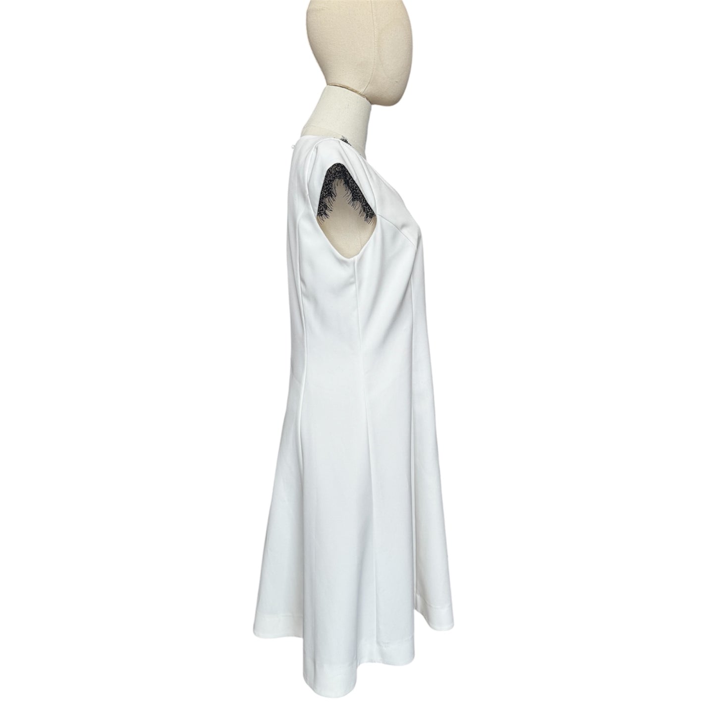 D. Exterior White Sleeveless Dress Made in Italy Size 44