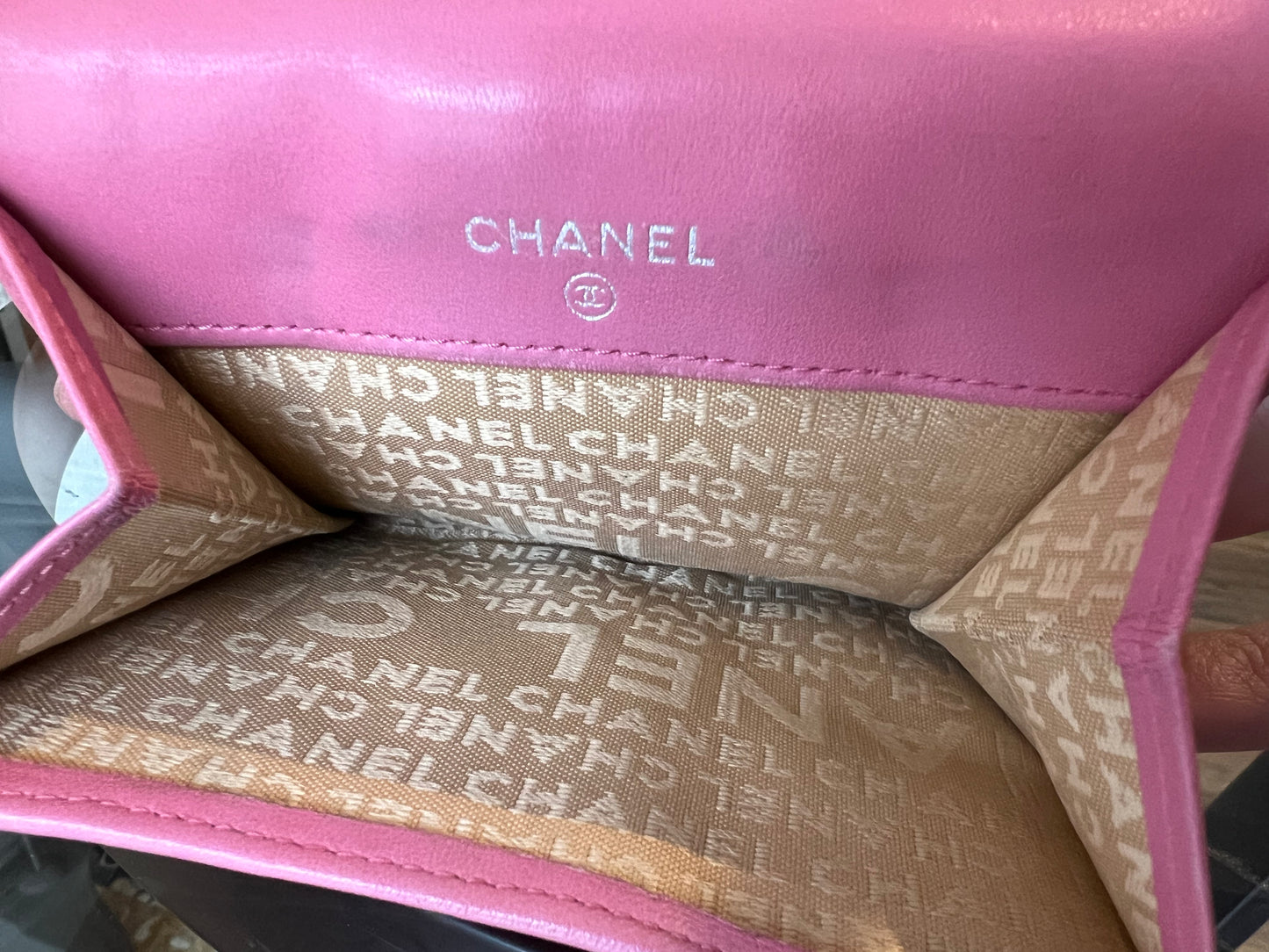 Consigned Chanel Wallet Icon Folding Lambskin Pink
