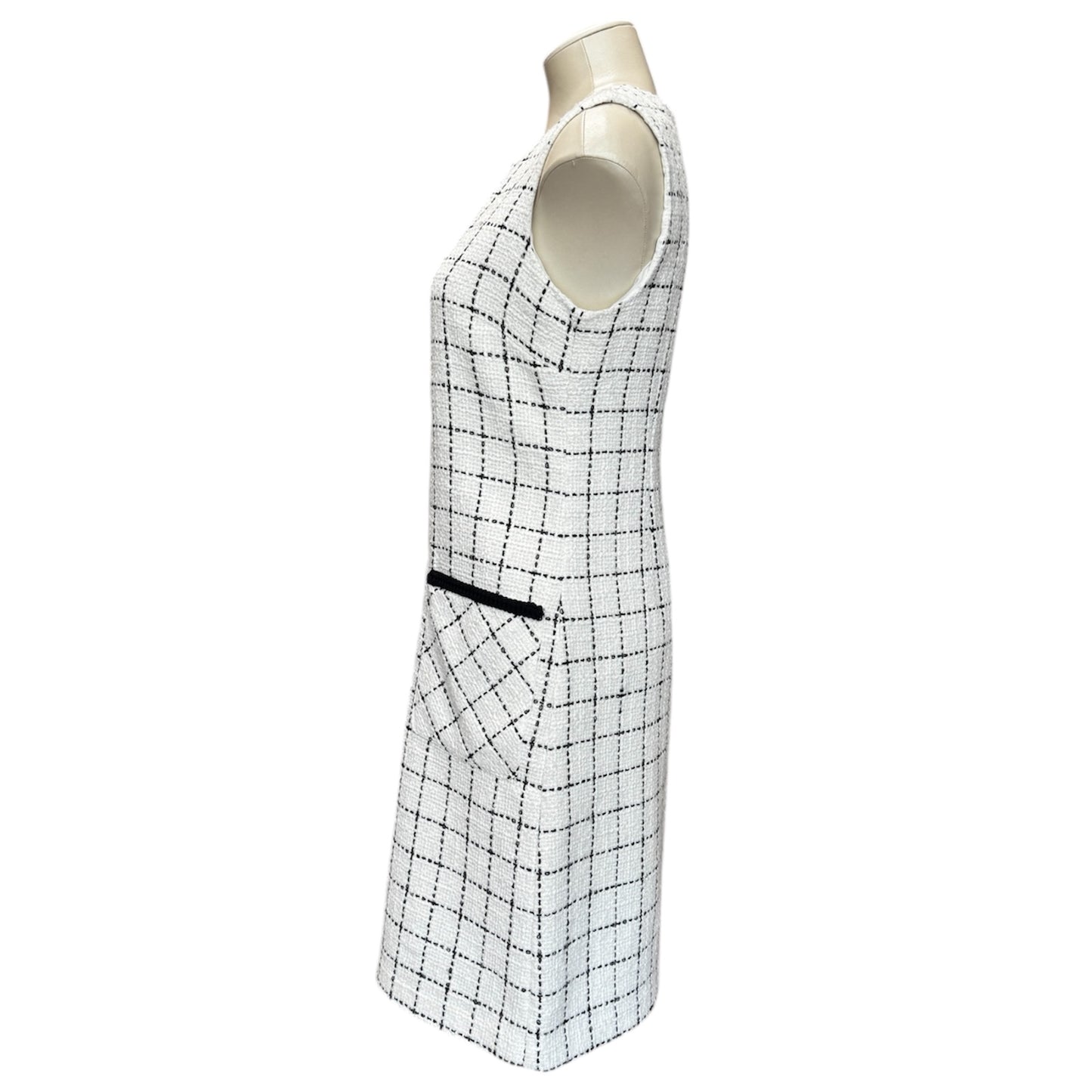 Karl Lagerfeld Paris White and Black Shift Dress Size 6